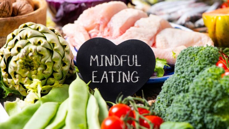 The Art of Mindful Eating: 13 Ways to Transform Your Relationship with Food